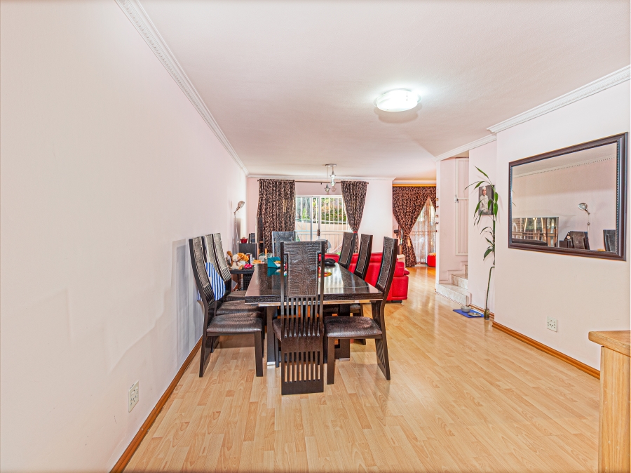 3 Bedroom Property for Sale in Morningside Manor Gauteng