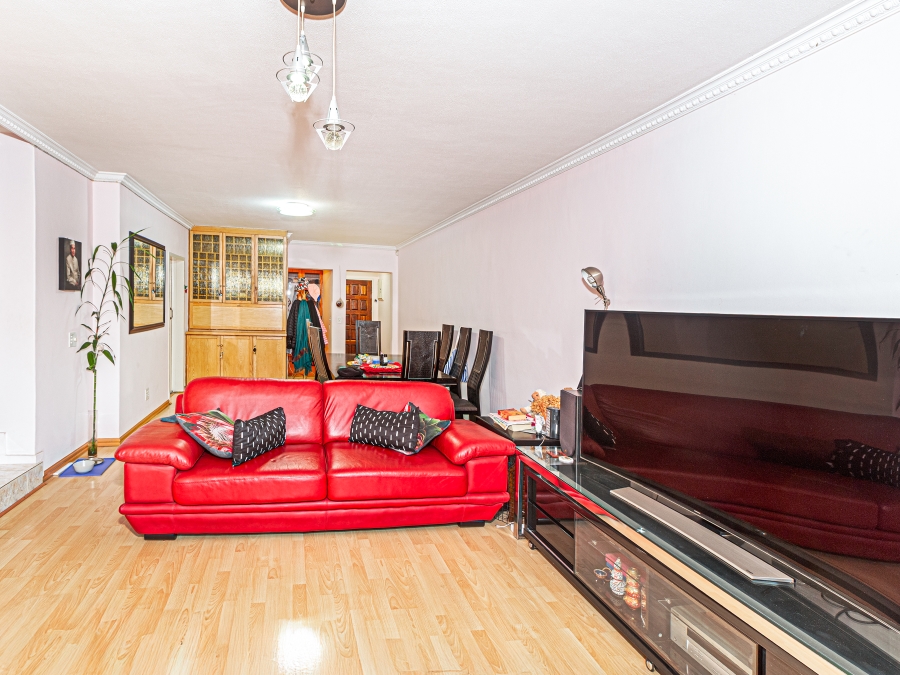 3 Bedroom Property for Sale in Morningside Manor Gauteng