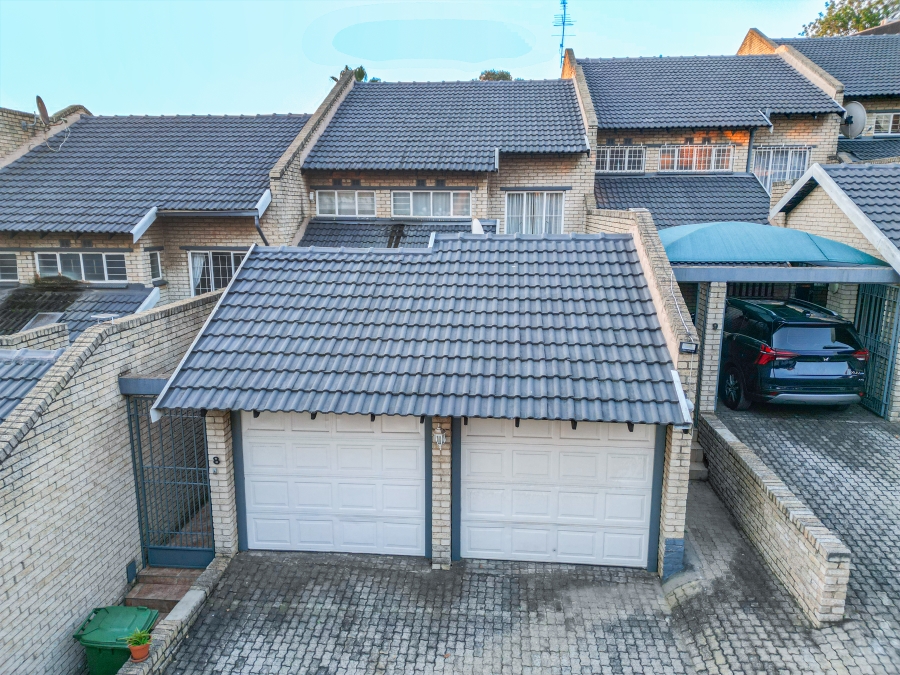 3 Bedroom Property for Sale in Morningside Manor Gauteng