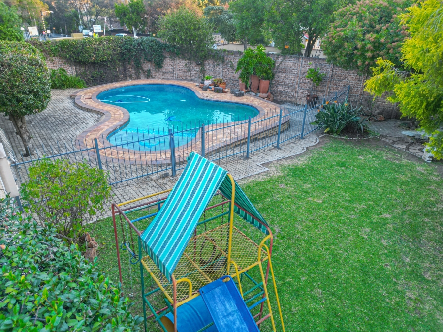 3 Bedroom Property for Sale in Morningside Manor Gauteng