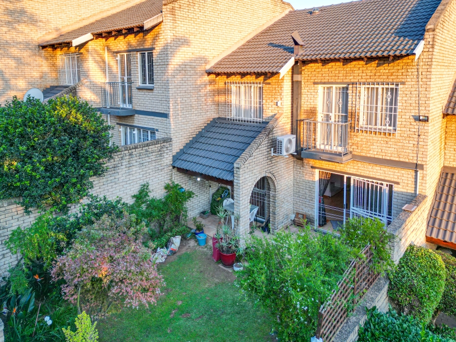 3 Bedroom Property for Sale in Morningside Manor Gauteng