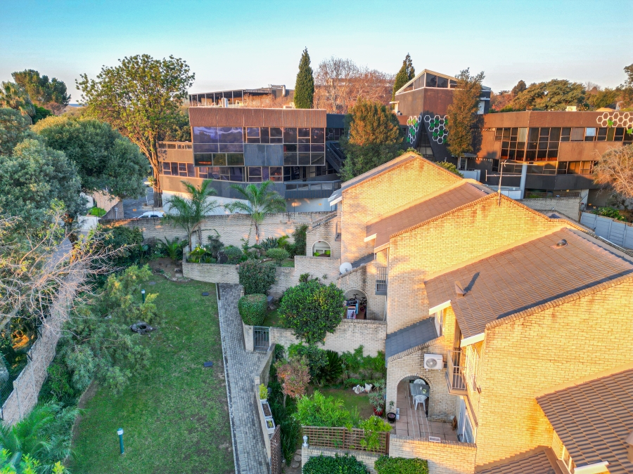 3 Bedroom Property for Sale in Morningside Manor Gauteng