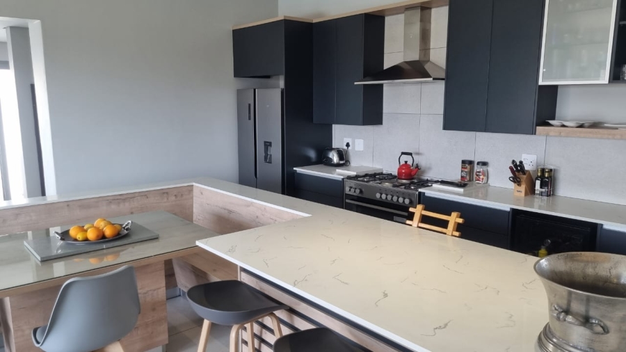 4 Bedroom Property for Sale in Midstream Ridge Gauteng
