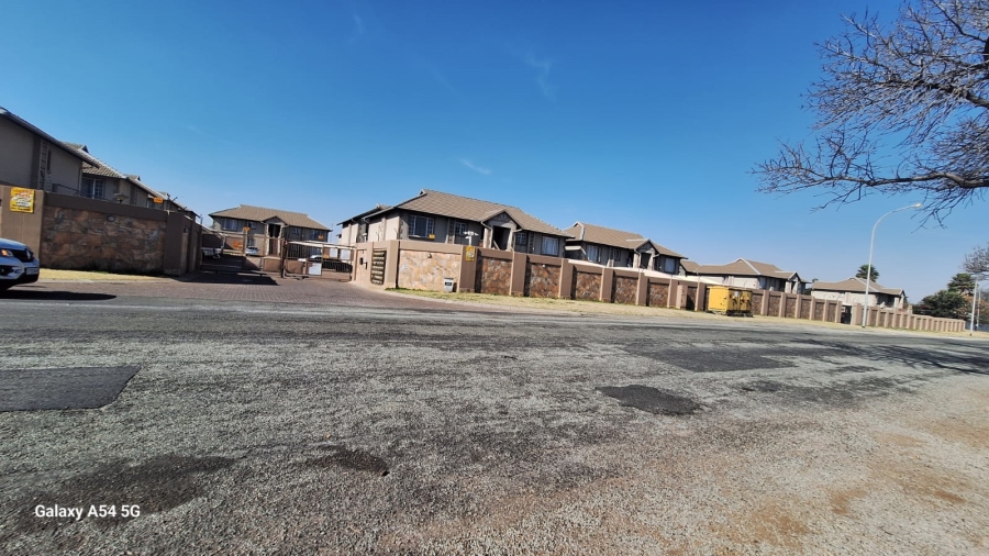 2 Bedroom Property for Sale in Minnebron Gauteng