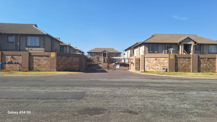 2 Bedroom Property for Sale in Minnebron Gauteng