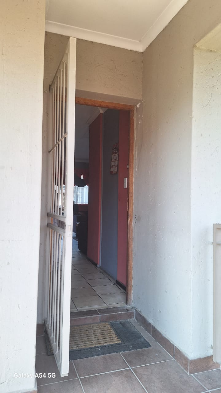 2 Bedroom Property for Sale in Minnebron Gauteng