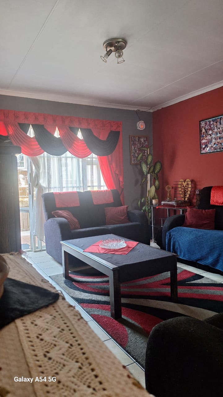 2 Bedroom Property for Sale in Minnebron Gauteng
