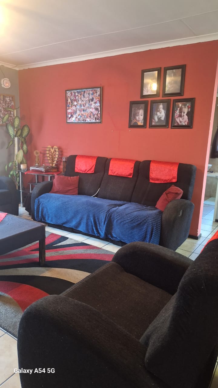 2 Bedroom Property for Sale in Minnebron Gauteng