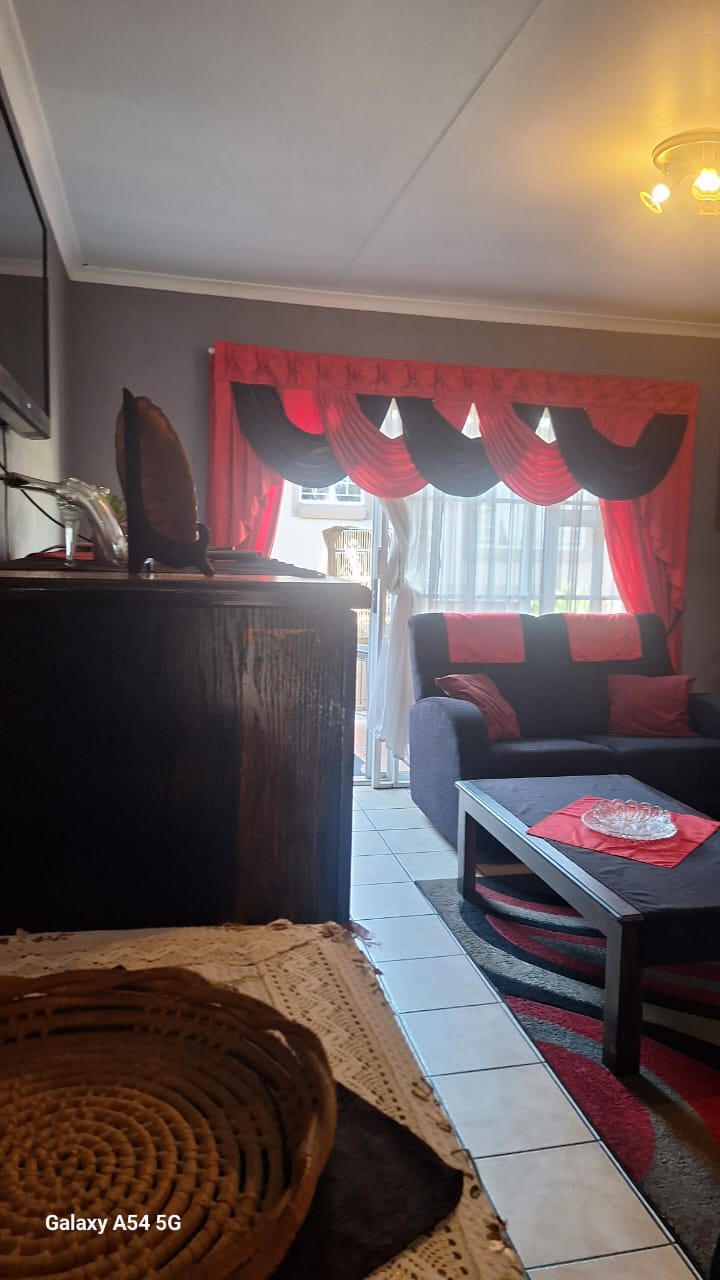 2 Bedroom Property for Sale in Minnebron Gauteng