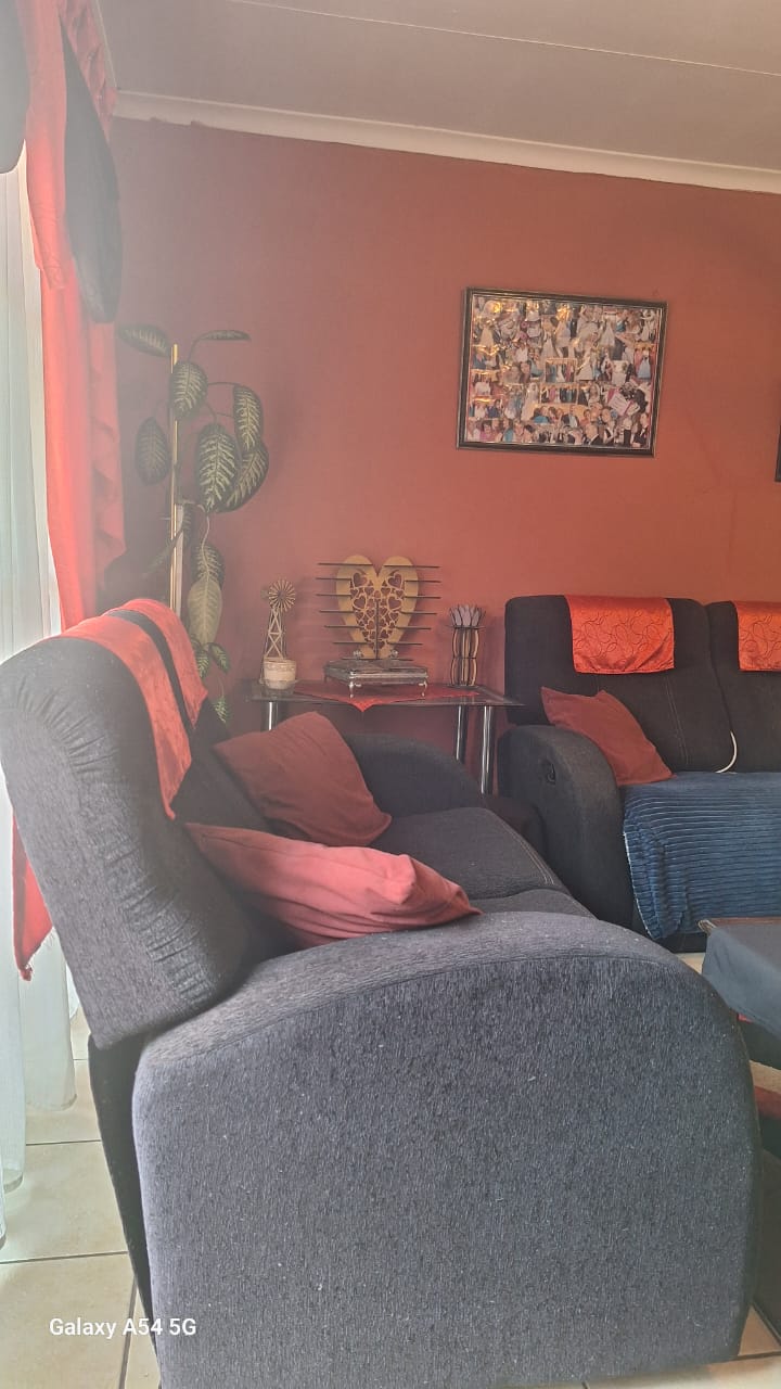 2 Bedroom Property for Sale in Minnebron Gauteng