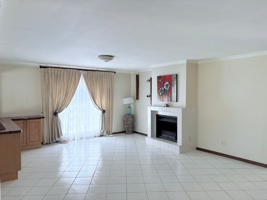 4 Bedroom Property for Sale in Noordheuwel Gauteng
