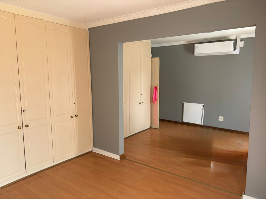 4 Bedroom Property for Sale in Noordheuwel Gauteng