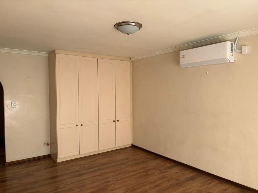4 Bedroom Property for Sale in Noordheuwel Gauteng