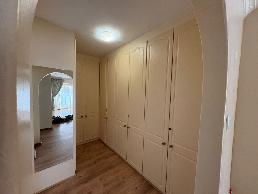4 Bedroom Property for Sale in Noordheuwel Gauteng
