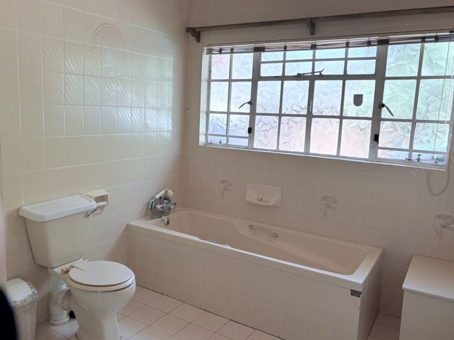 4 Bedroom Property for Sale in Noordheuwel Gauteng