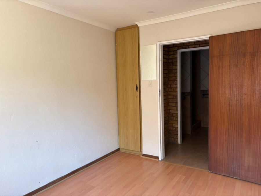 4 Bedroom Property for Sale in Noordheuwel Gauteng