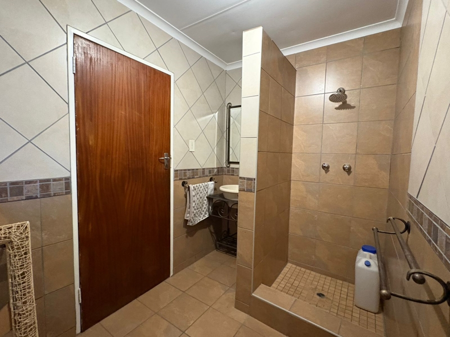 4 Bedroom Property for Sale in Noordheuwel Gauteng