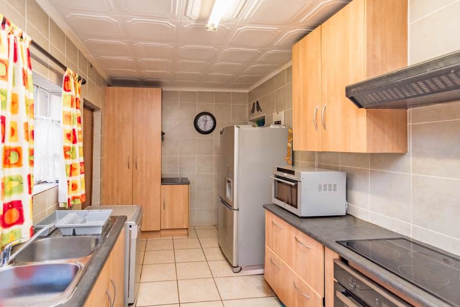 4 Bedroom Property for Sale in Weltevreden Park Gauteng