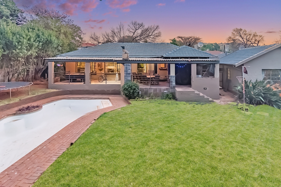4 Bedroom Property for Sale in Weltevreden Park Gauteng