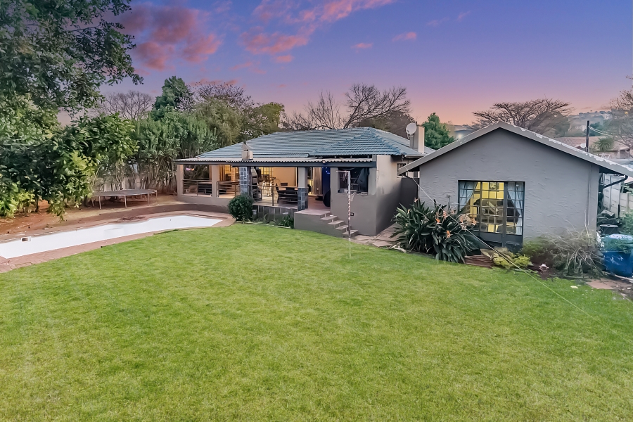 4 Bedroom Property for Sale in Weltevreden Park Gauteng