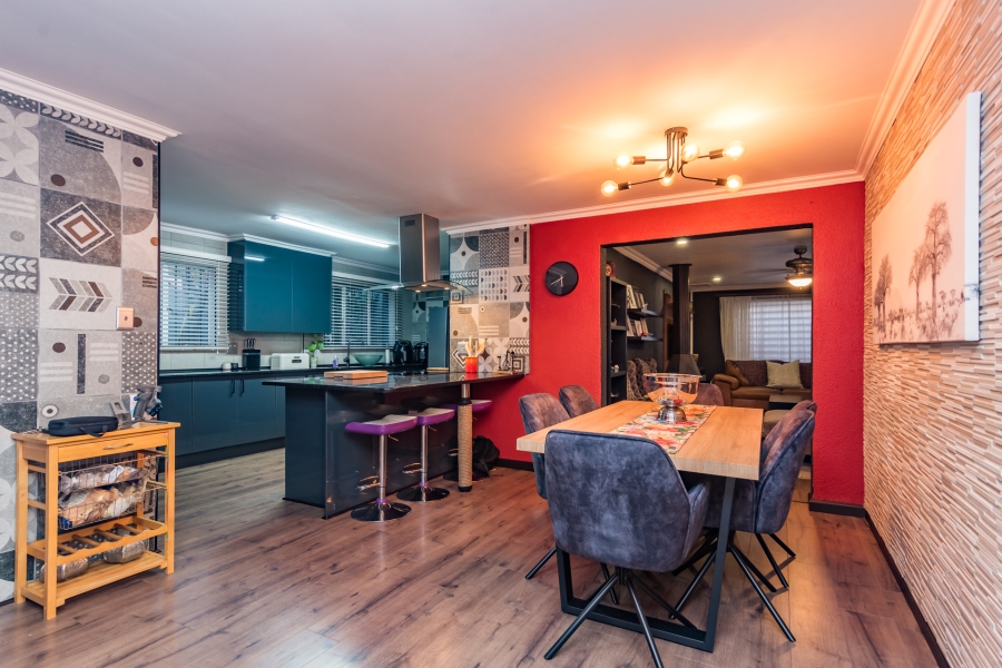 3 Bedroom Property for Sale in Strubensvallei Gauteng