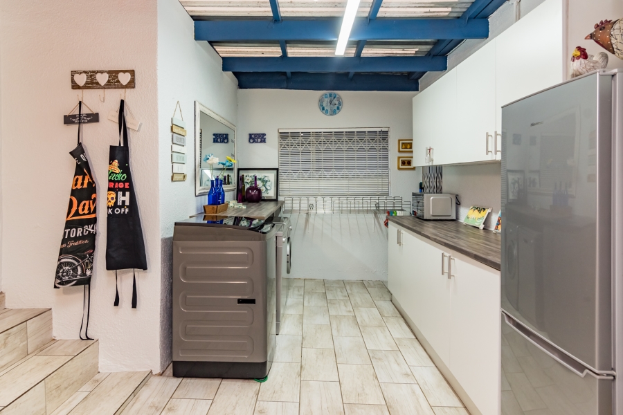 3 Bedroom Property for Sale in Strubensvallei Gauteng