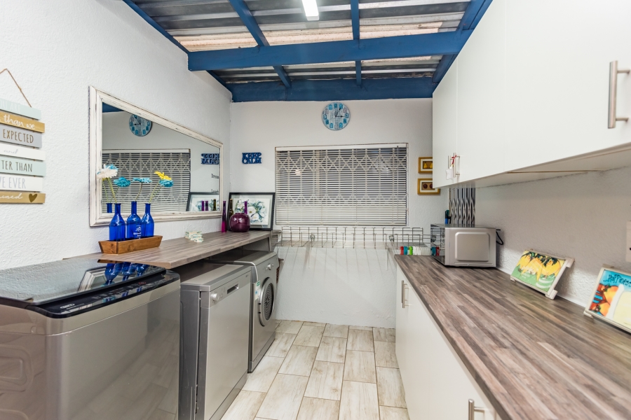 3 Bedroom Property for Sale in Strubensvallei Gauteng
