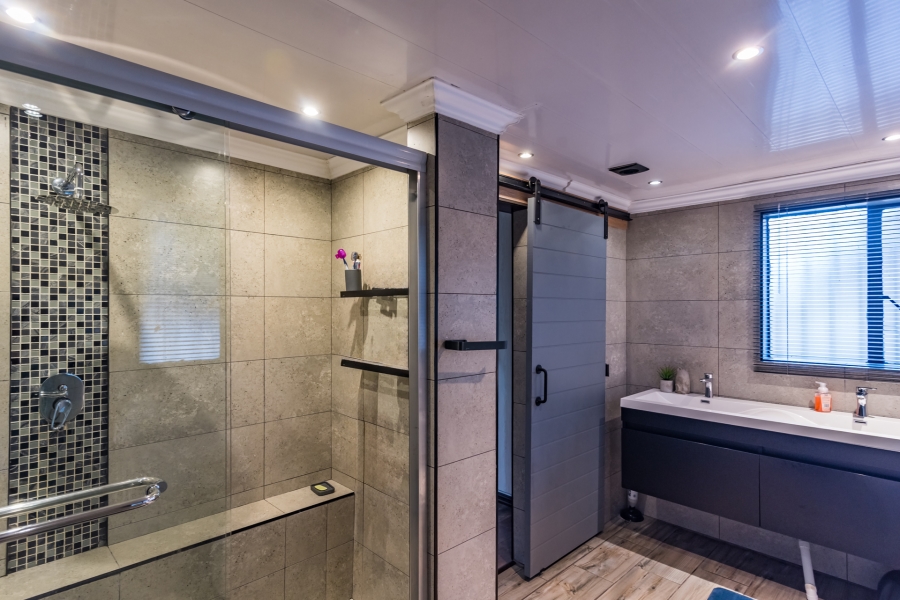 3 Bedroom Property for Sale in Strubensvallei Gauteng