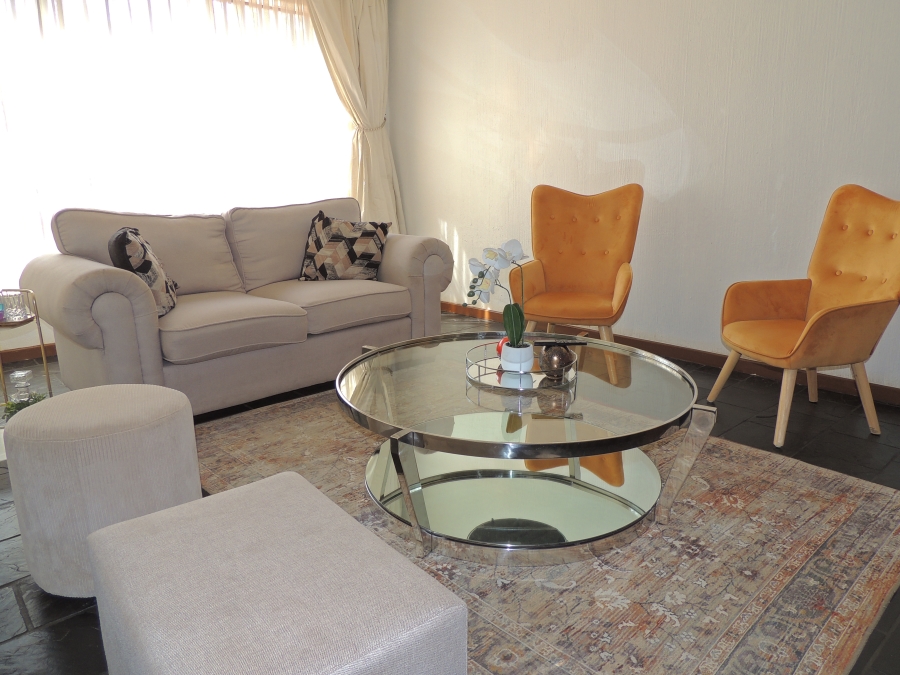 5 Bedroom Property for Sale in Strubensvallei Gauteng