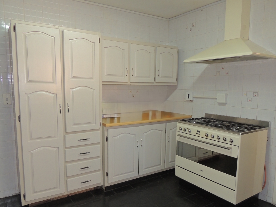 5 Bedroom Property for Sale in Strubensvallei Gauteng