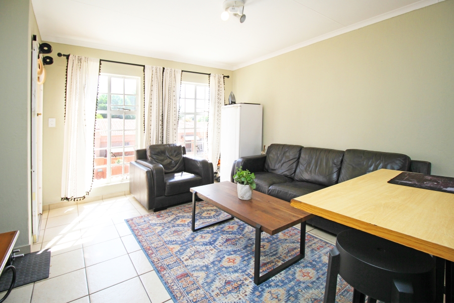 2 Bedroom Property for Sale in Weltevreden Park Gauteng
