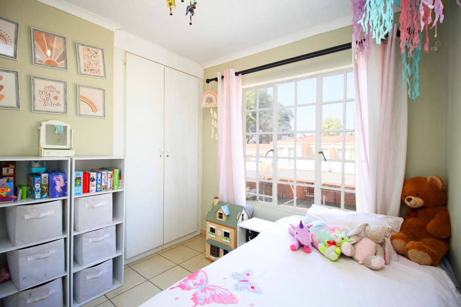 2 Bedroom Property for Sale in Weltevreden Park Gauteng