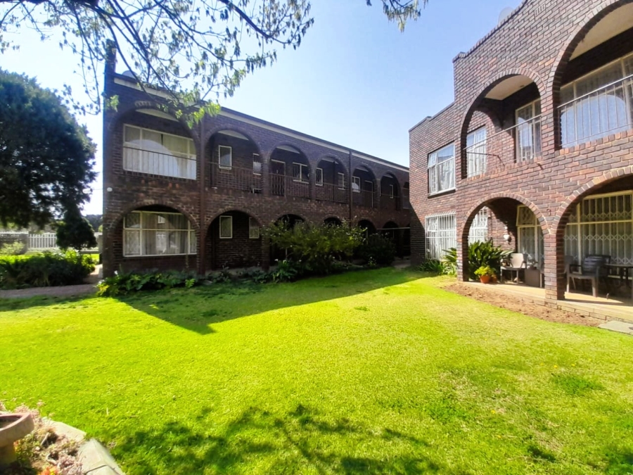 2 Bedroom Property for Sale in Three Rivers Gauteng