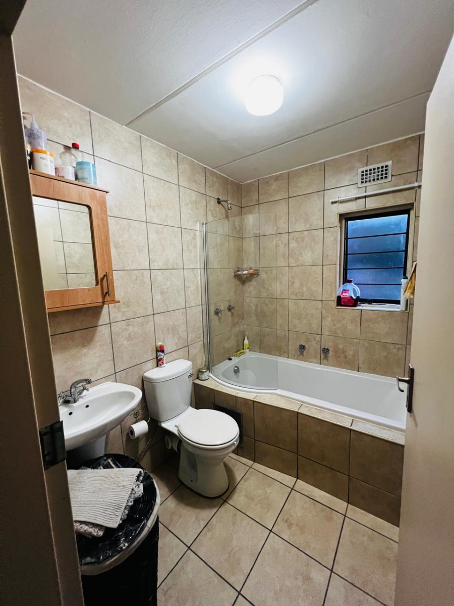 2 Bedroom Property for Sale in Boardwalk Gauteng