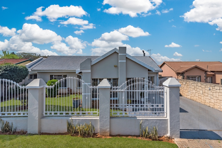 3 Bedroom Property for Sale in Riverlea Gauteng