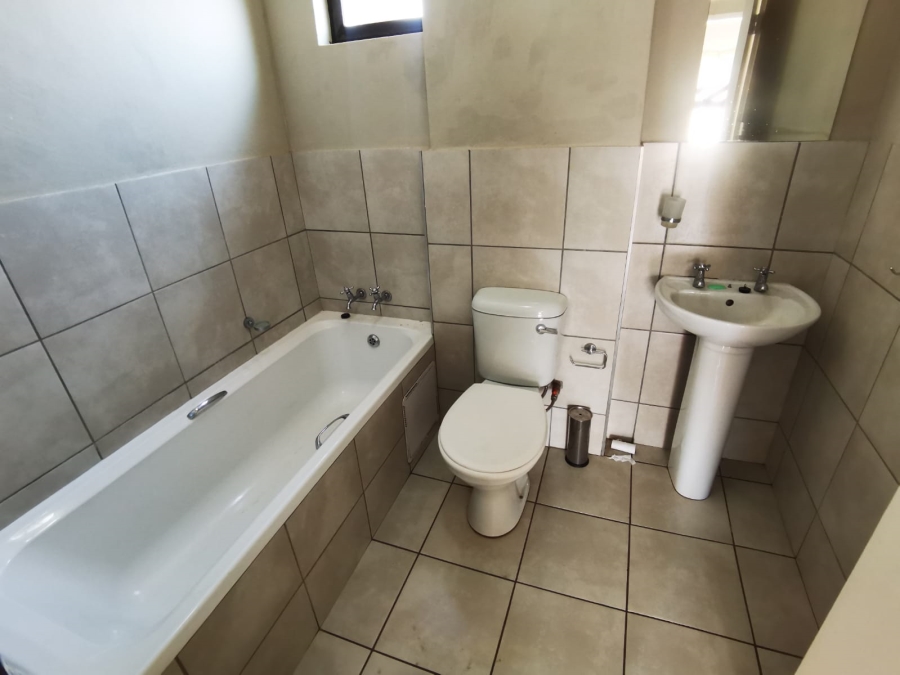 To Let 2 Bedroom Property for Rent in Elandspoort Gauteng