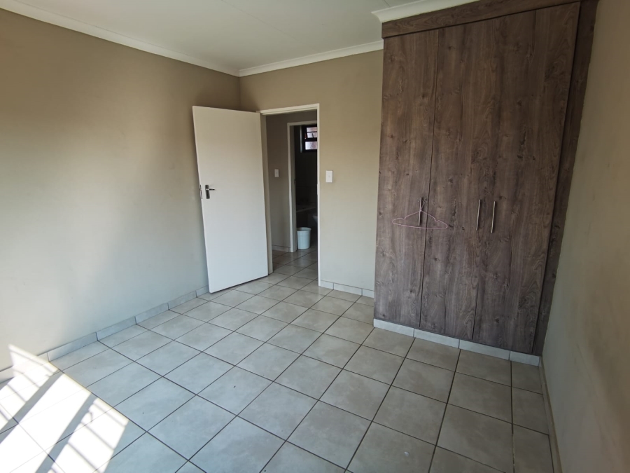 To Let 2 Bedroom Property for Rent in Elandspoort Gauteng