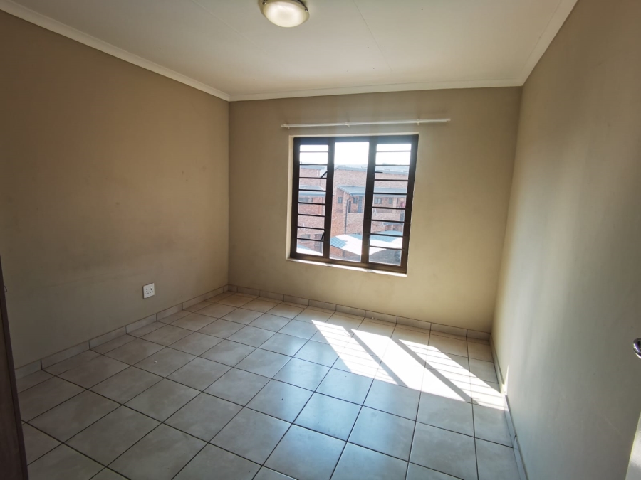 To Let 2 Bedroom Property for Rent in Elandspoort Gauteng
