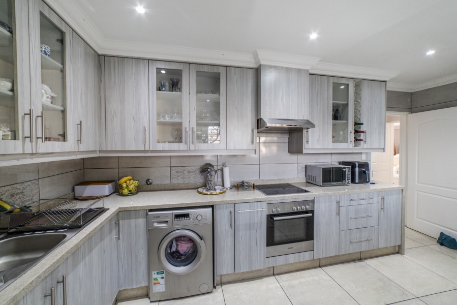 4 Bedroom Property for Sale in Norscot Gauteng