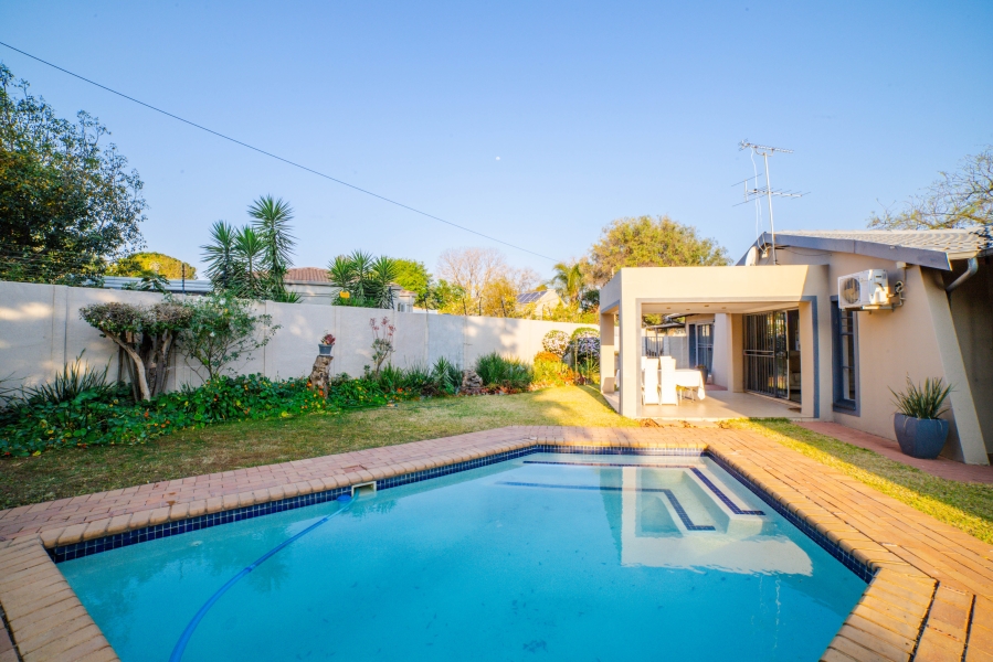 4 Bedroom Property for Sale in Norscot Gauteng