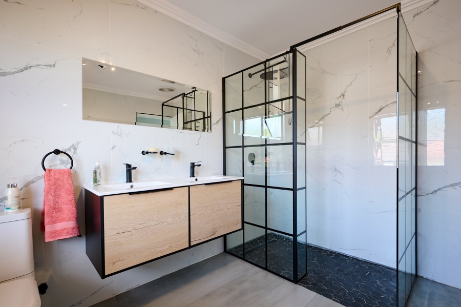 3 Bedroom Property for Sale in Carlswald North Estate Gauteng