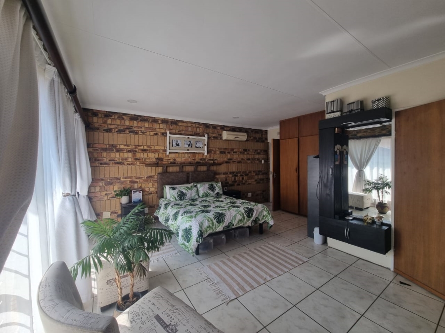 4 Bedroom Property for Sale in Vanderbijlpark SE Gauteng