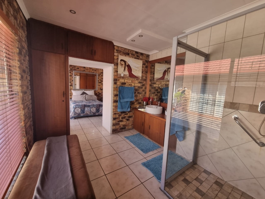 4 Bedroom Property for Sale in Vanderbijlpark SE Gauteng