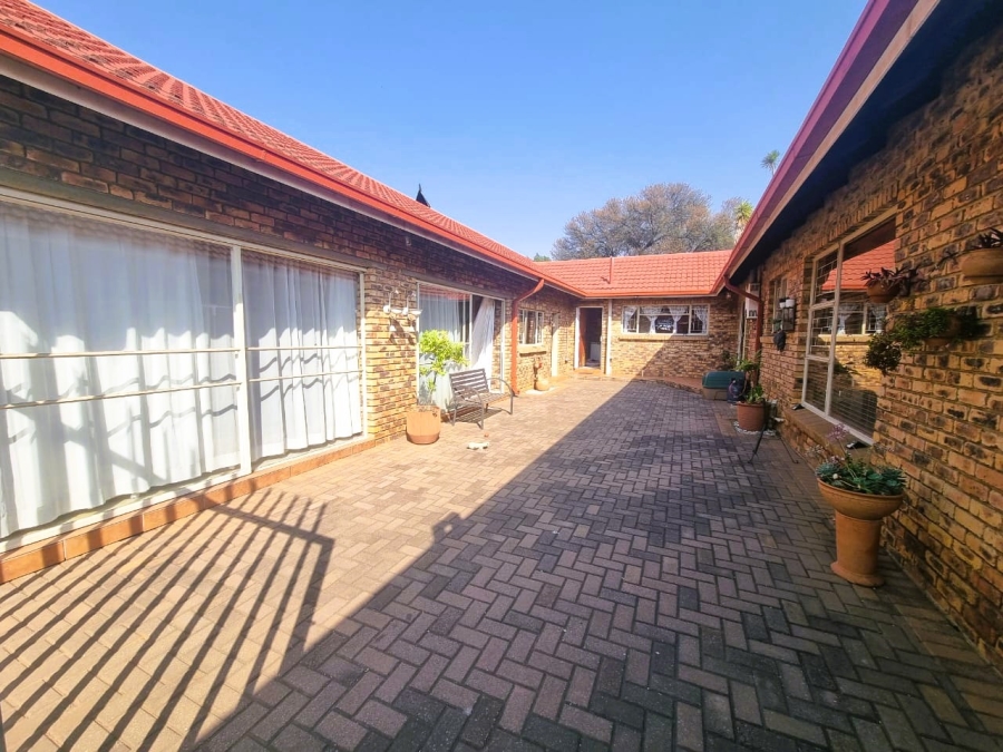 4 Bedroom Property for Sale in Vanderbijlpark SE Gauteng