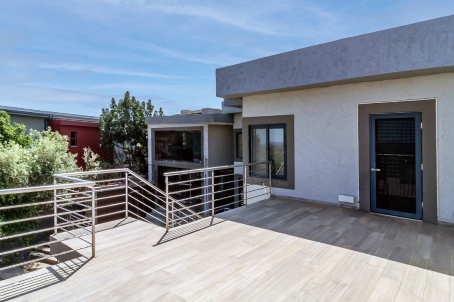 6 Bedroom Property for Sale in Sable Hills Gauteng