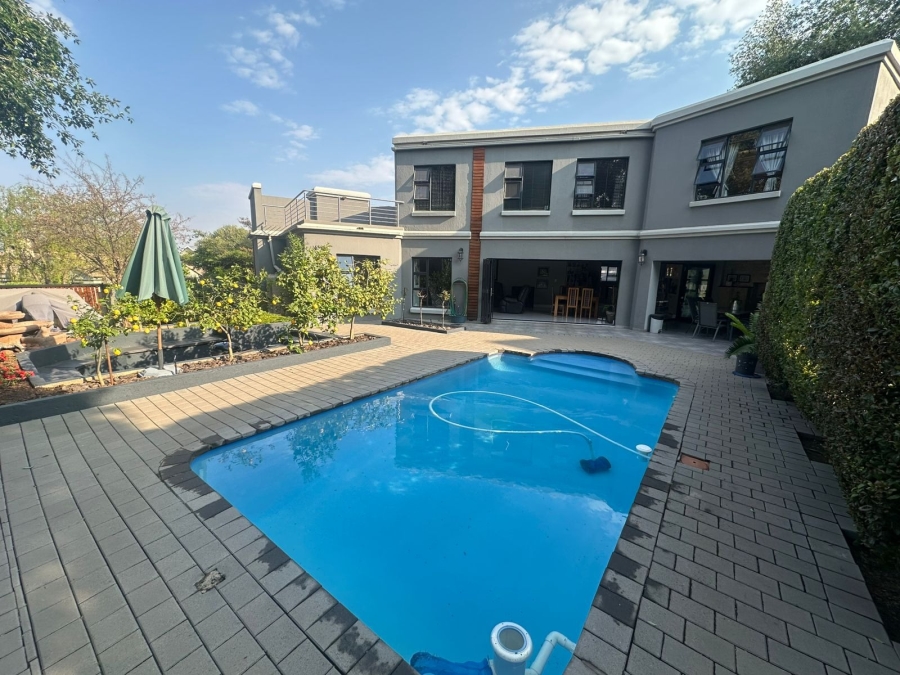 5 Bedroom Property for Sale in Midstream Estate Gauteng