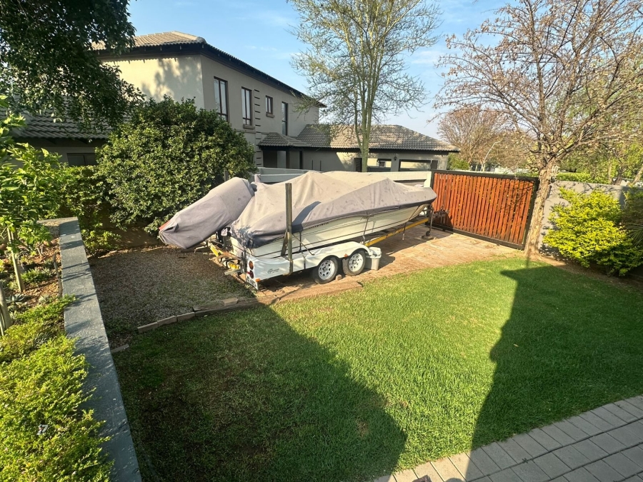 5 Bedroom Property for Sale in Midstream Estate Gauteng