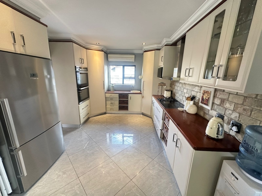 5 Bedroom Property for Sale in Midstream Estate Gauteng