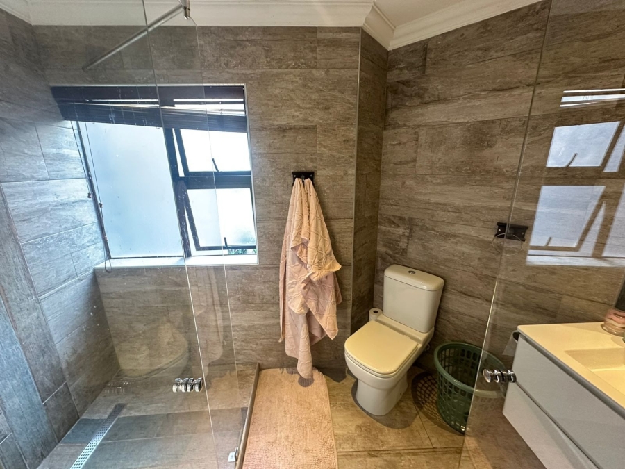 5 Bedroom Property for Sale in Midstream Estate Gauteng