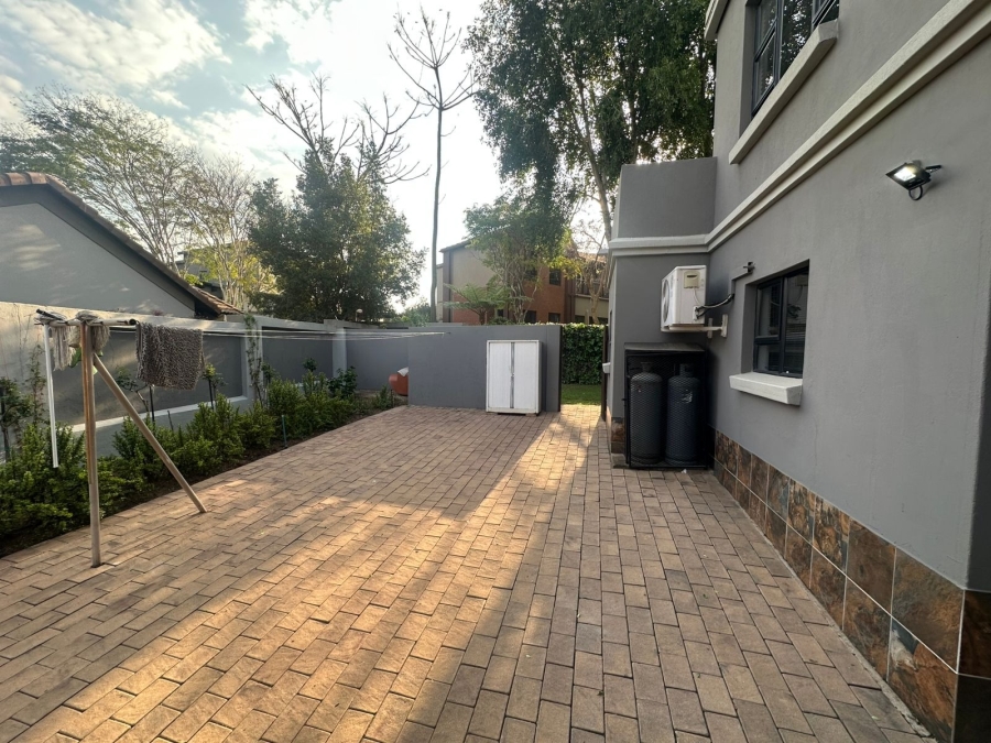 5 Bedroom Property for Sale in Midstream Estate Gauteng